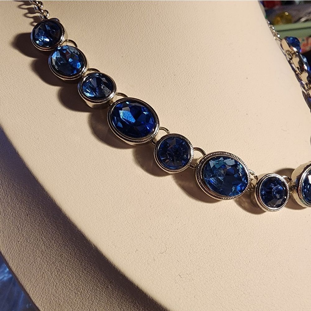 MONET Demi Parure Blue Rhinestone Necklace Vintage 18-inch - Picture 3 of 6